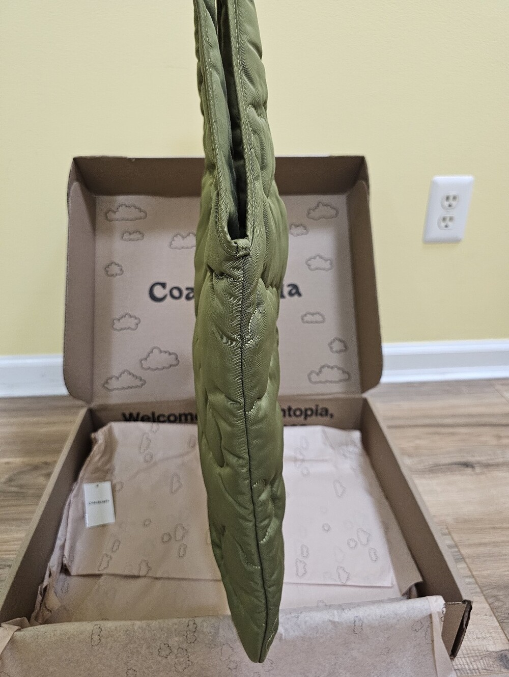 Coachtopia Loop Flat Tote - Picture 5 of 12